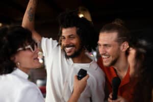 Karaoké & team building : pourquoi ça fonctionne vraiment ?
